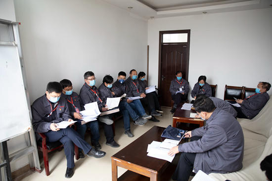 主席團(tuán)第第二次會議_副本.jpg